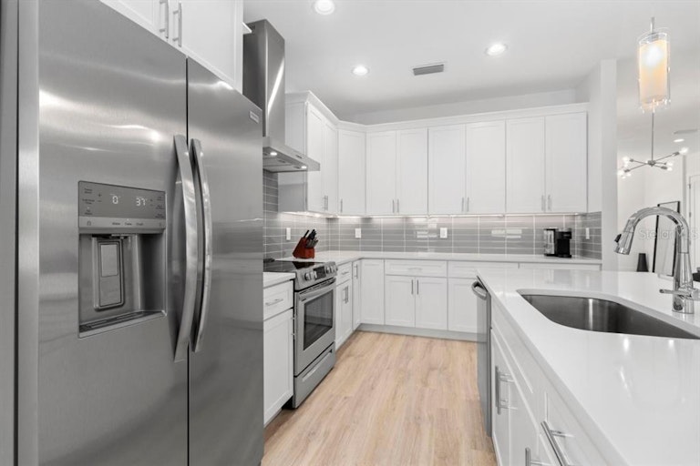 Photo 11 of 25 - 5154 Sunnyvale Rd, North Port, FL 34288