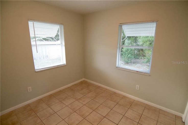 Photo 9 of 12 - 1635 Weybridge St, Deltona, FL 32725