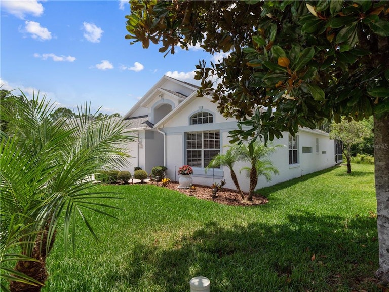 Photo 35 of 40 - 1026 Lake Davenport Blvd, Davenport, FL 33897
