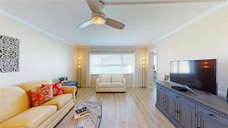 Photo 16 of 76 - 4575 Cove Cir #1204, Saint Petersburg, FL 33708