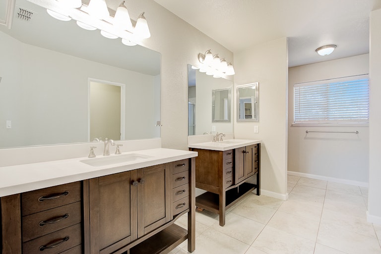Photo 12 of 31 - 7441 Fireweed Cir, Citrus Heights, CA 95610