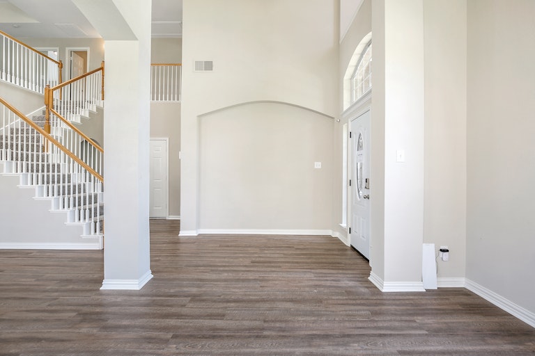 Photo 9 of 25 - 2811 Atrium Dr, Grand Prairie, TX 75052