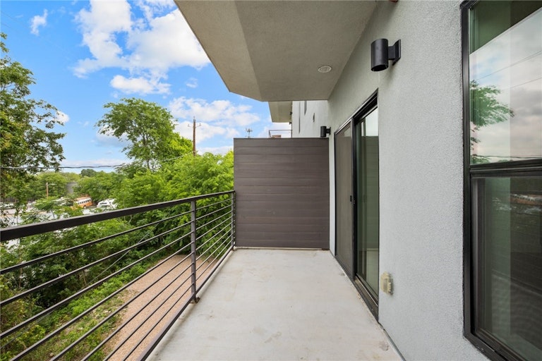 Photo 11 of 16 - 6444 Burnet Rd #205, Austin, TX 78757
