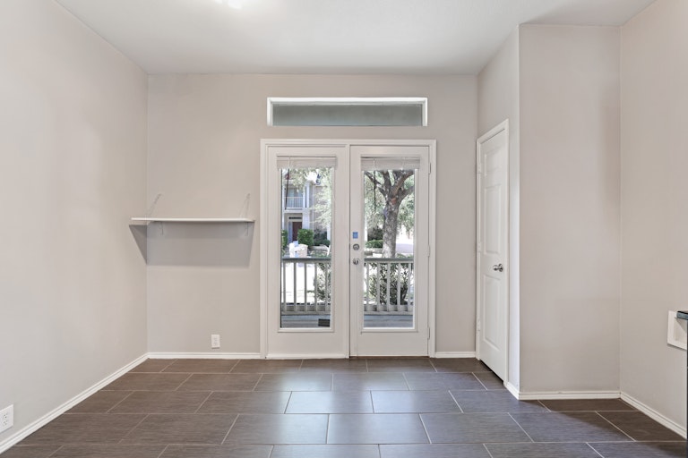 Photo 10 of 25 - 4128 Macy Ln, Fort Worth, TX 76244