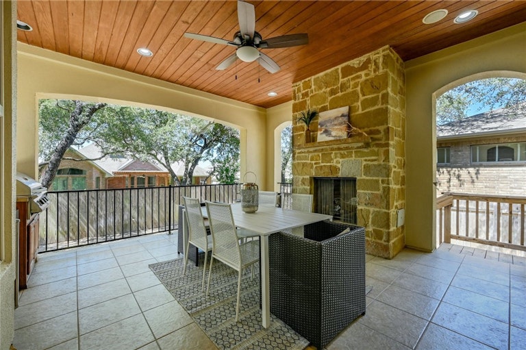 Photo 28 of 31 - 1008 Winding Way Dr, Georgetown, TX 78628