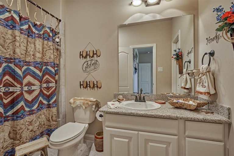 Photo 37 of 50 - 21502 Harbor Water Dr, Cypress, TX 77433