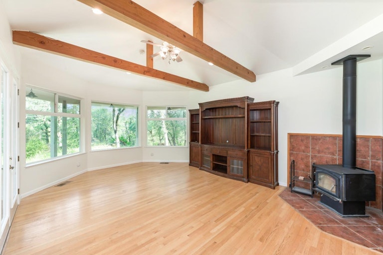 Photo 32 of 73 - 23236 Baker Ct, Auburn, CA 95602
