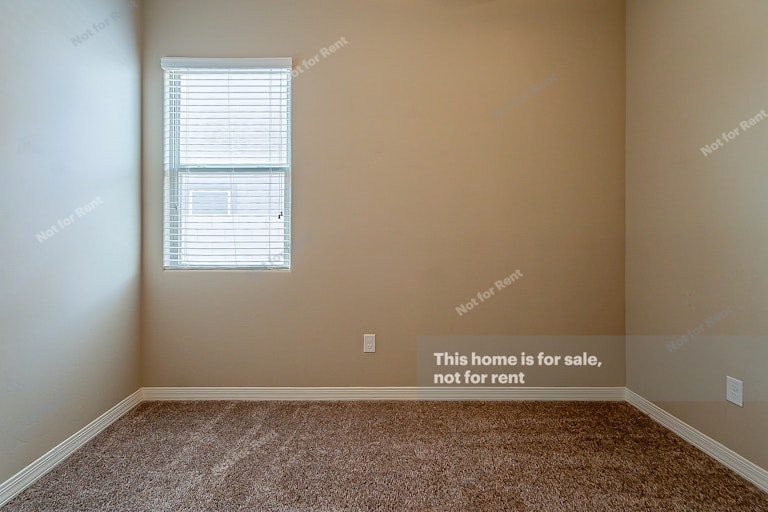 Photo 11 of 17 - 9859 N Howling Wolf Rd, Marana, AZ 85653