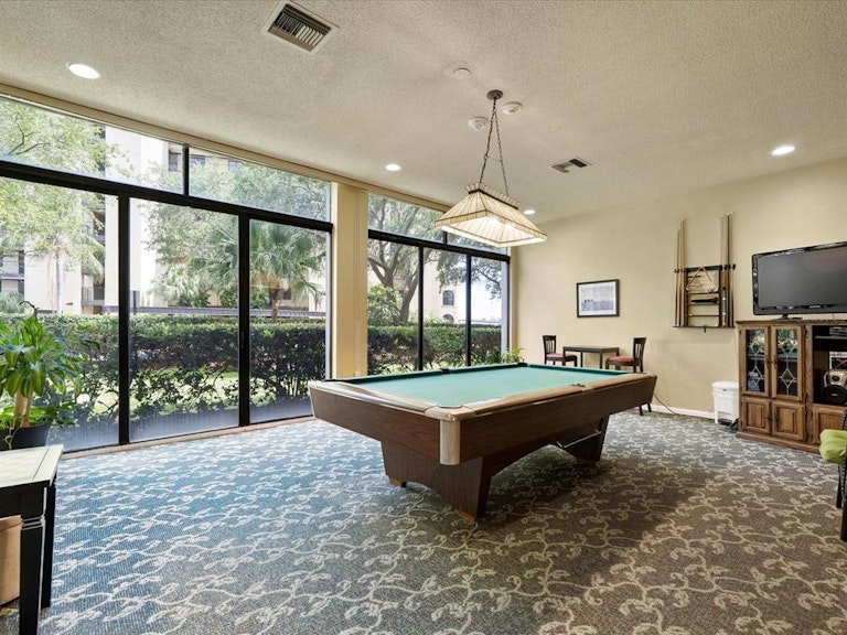 Photo 36 of 60 - 660 Island Way #502, Clearwater Beach, FL 33767