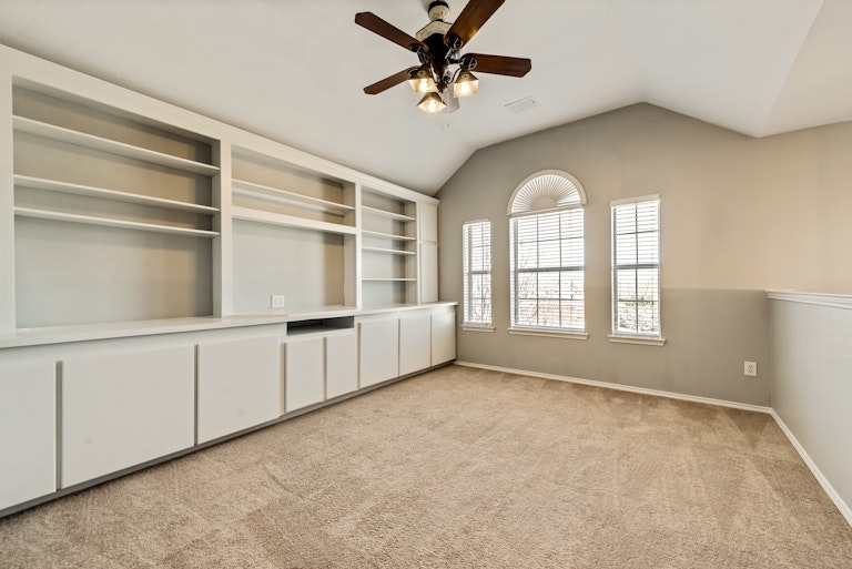 Photo 16 of 28 - 6409 Deer Run Dr, McKinney, TX 75070