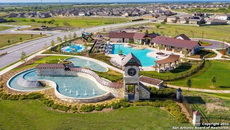 Photo 24 of 60 - 13012 Minuet Sway, San Antonio, TX 78252