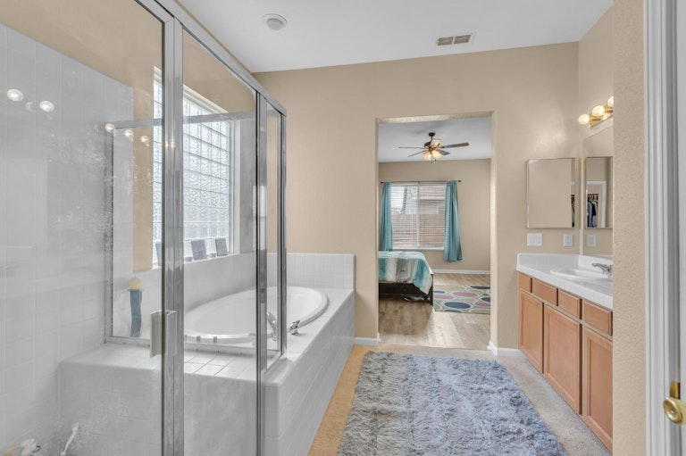 Photo 26 of 55 - 7831 Lahontan Ct, Sacramento, CA 95829