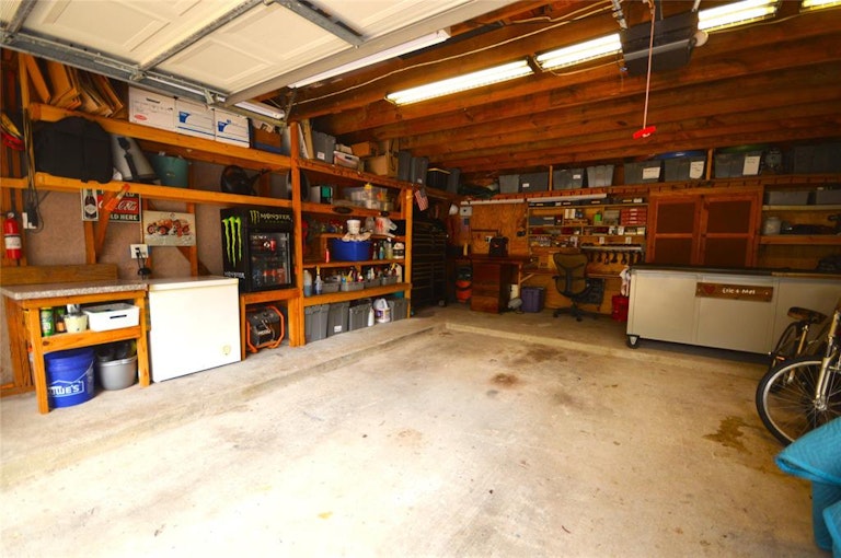 Photo 38 of 44 - 5003 Kingsland Ct, Sugar Land, TX 77479