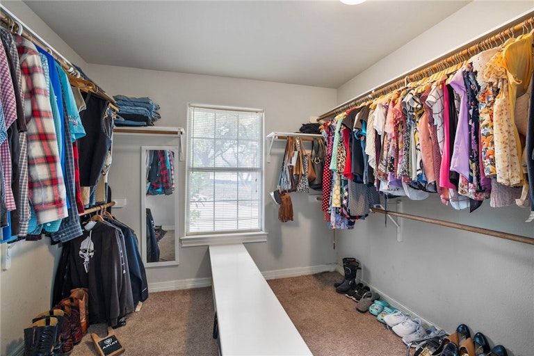Photo 23 of 33 - 106 D B Wood Rd, Georgetown, TX 78628