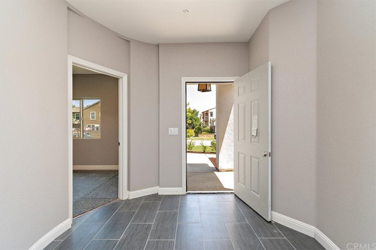 Photo 8 of 42 - 4974 Beatty Dr, Riverside, CA 92504