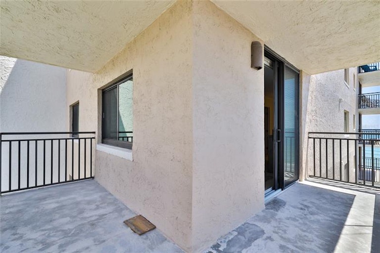 Photo 21 of 33 - 4139 S Atlantic Ave Unit B609, New Smyrna Beach, FL 32169