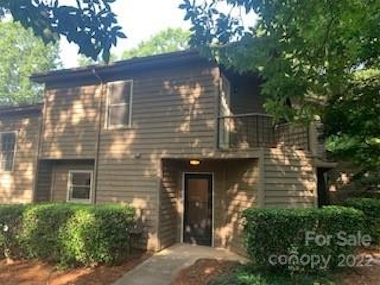 Photo 25 of 25 - 3807 Colony Crossing Dr, Charlotte, NC 28226
