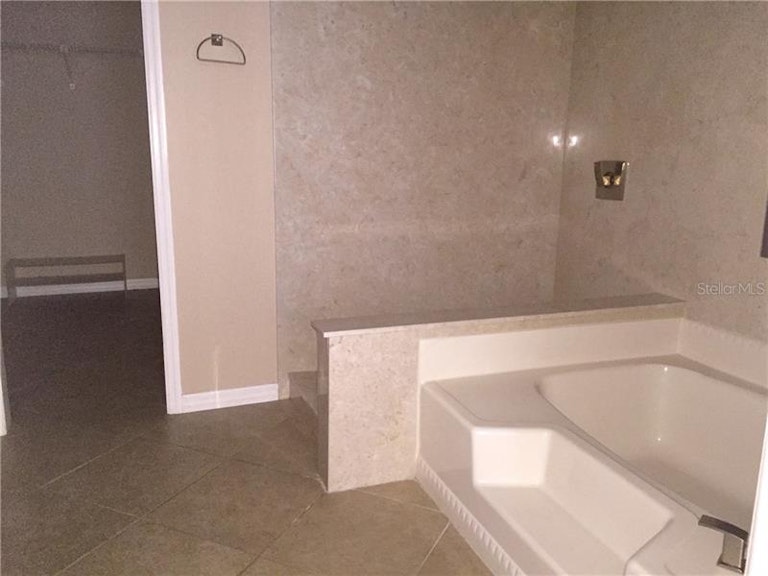 Photo 11 of 25 - 3800 Brandy St, Orlando, FL 32812