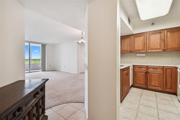 Photo 10 of 51 - 2333 Feather Sound Dr Unit B507, Clearwater, FL 33762