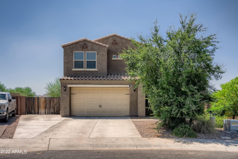 Photo 1 of 28 - 2773 E Runaway Bay Pl, Gilbert, AZ 85298