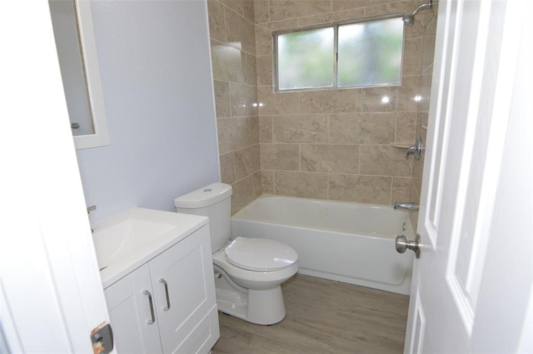 Photo 17 of 25 - 2527 Silver Trumpet Dr, Katy, TX 77449