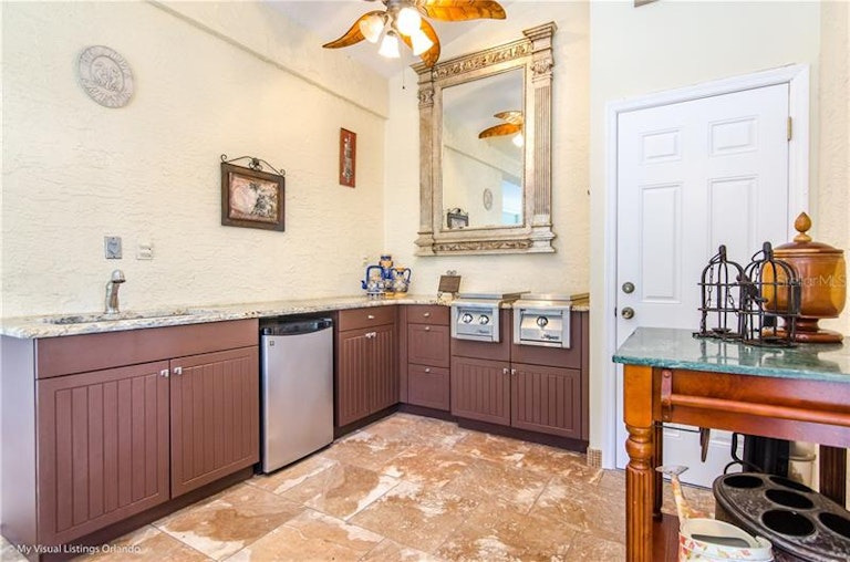 Photo 20 of 25 - 8918 Jonathan Manor Dr, Orlando, FL 32819