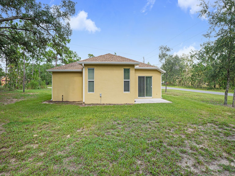 Photo 7 of 17 - 14463 Duck Hawk Rd, Weeki Wachee, FL 34614