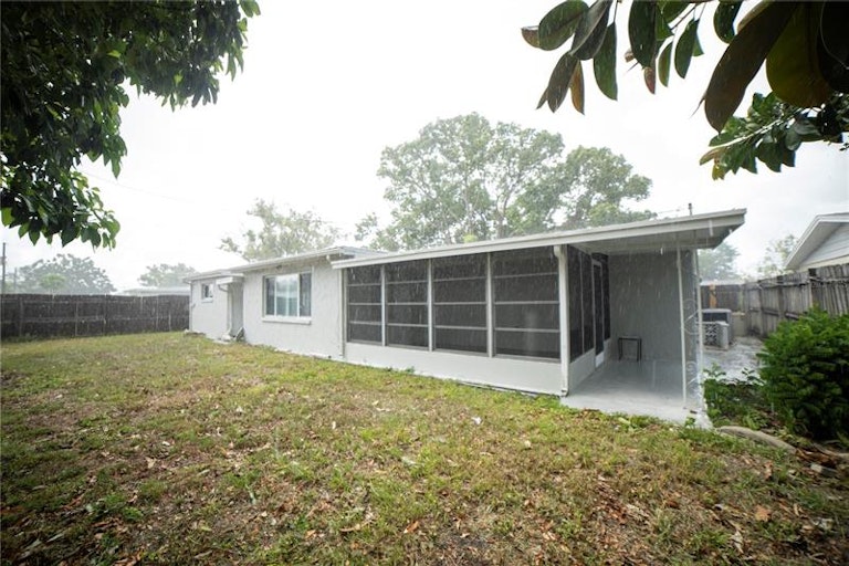 Photo 8 of 72 - 5121 Dove Dr, New Port Richey, FL 34652