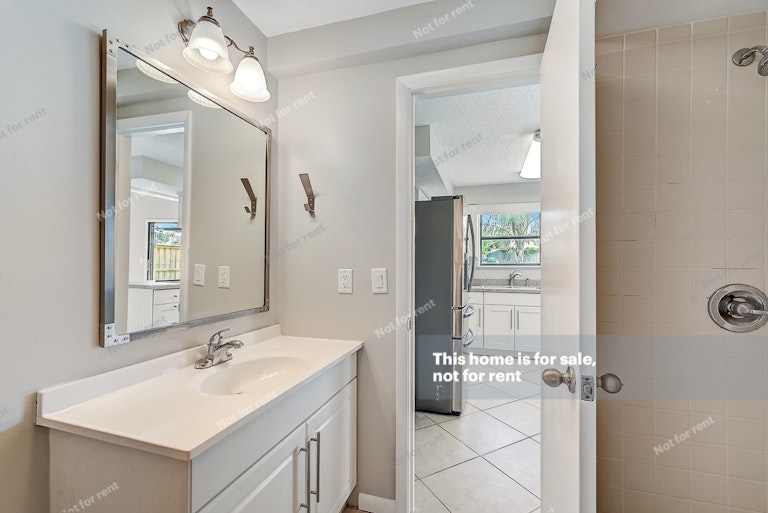 Photo 25 of 32 - 517 Robles Ln, Ponte Vedra Beach, FL 32082