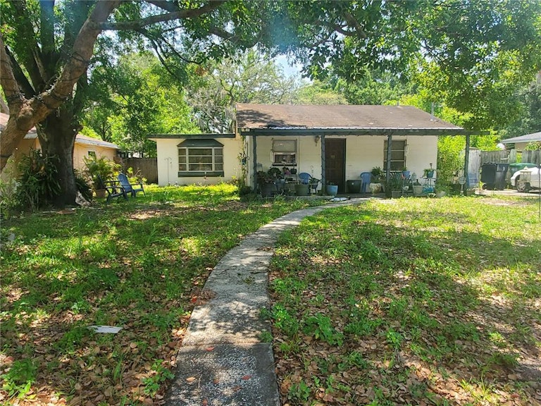 Photo 2 of 77 - 1610 W Knollwood St, Tampa, FL 33604