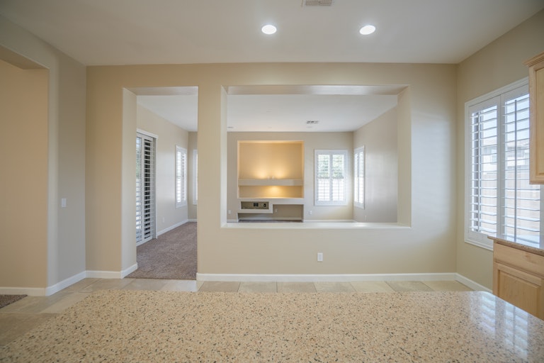 Photo 8 of 32 - 17618 W Desert Ln, Surprise, AZ 85388