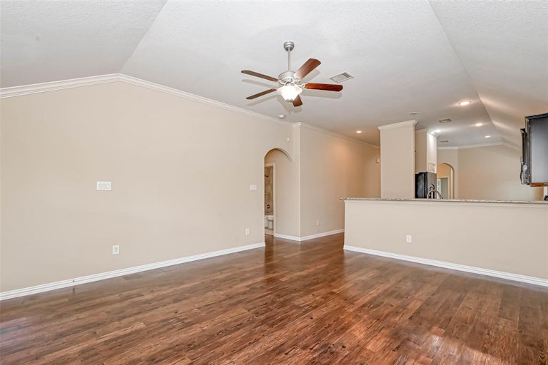 Photo 15 of 42 - 20706 Redbud Rain Dr, Katy, TX 77449