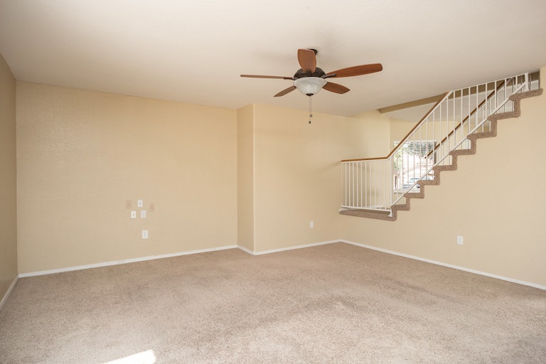 Photo 9 of 25 - 903 E Ross Ave, Phoenix, AZ 85024