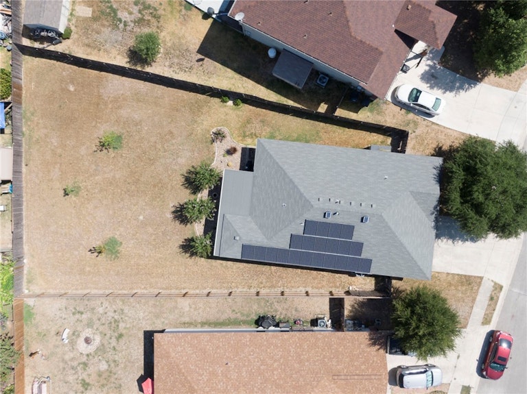 Photo 35 of 40 - 376 Solitaire Path, New Braunfels, TX 78130