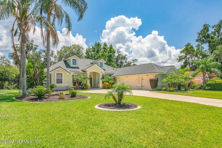 Photo 1 of 73 - 1732 Margarets Walk Rd, Fleming Island, FL 32003