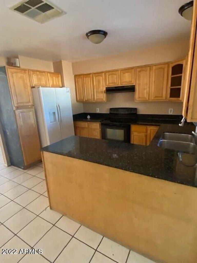 Photo 6 of 7 - 7005 W Roosevelt St, Phoenix, AZ 85043