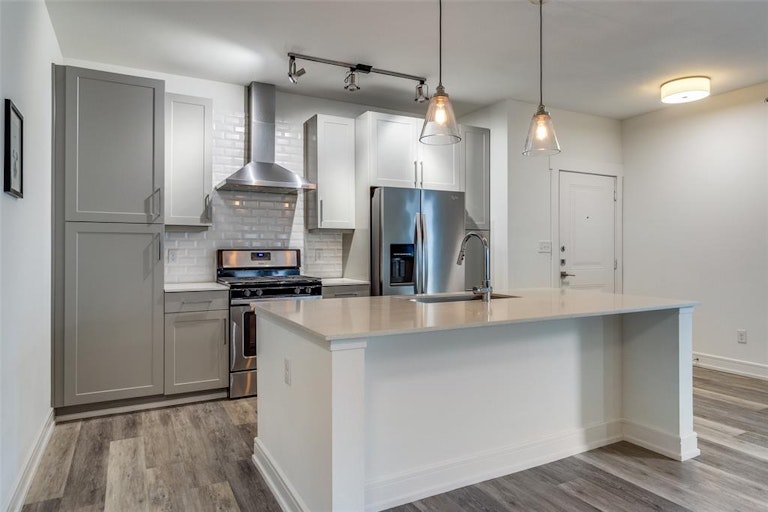 Photo 1 of 17 - 5714 McCommas Blvd #204, Dallas, TX 75206