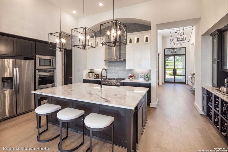 Photo 22 of 25 - 1915 Privet Rd, New Braunfels, TX 78132