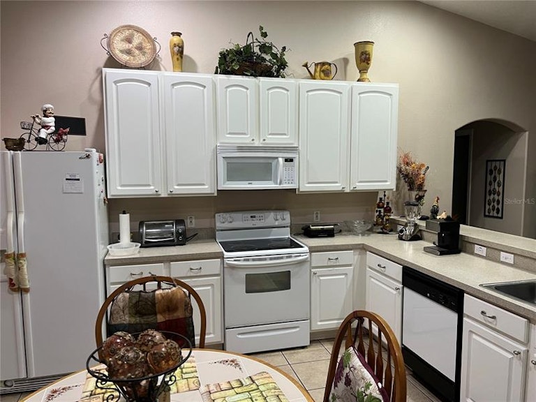 Photo 10 of 59 - 1028 Grand Reserve Dr, Davenport, FL 33837