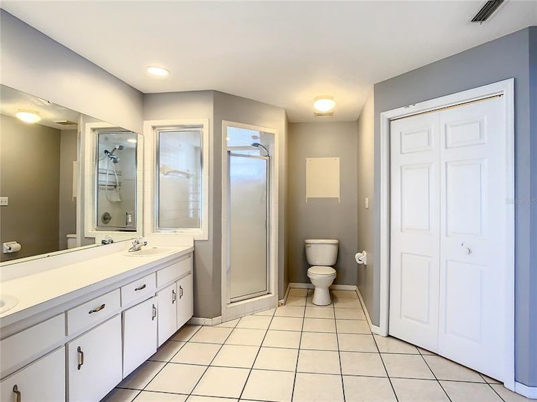 Photo 20 of 41 - 6923 Ashbury Dr, Lakeland, FL 33809