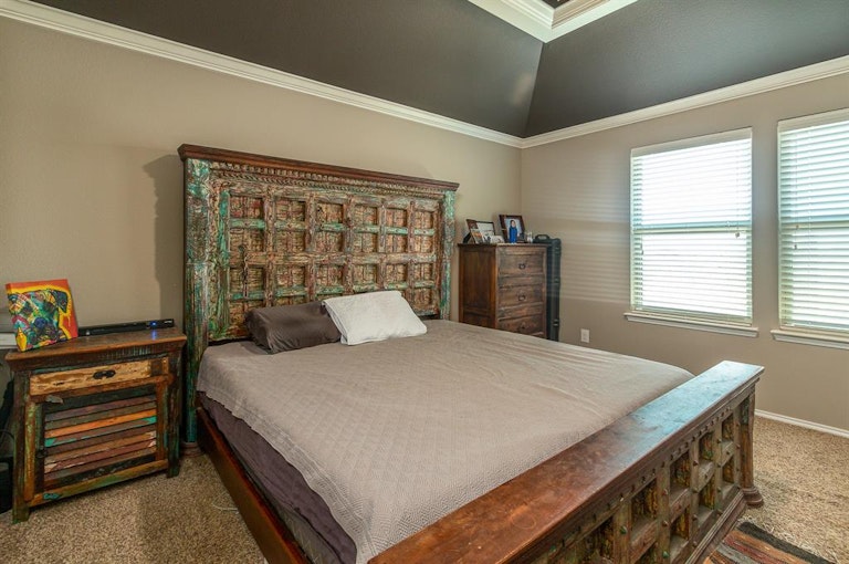 Photo 15 of 29 - 1300 Honeywood Ln, Royse City, TX 75189