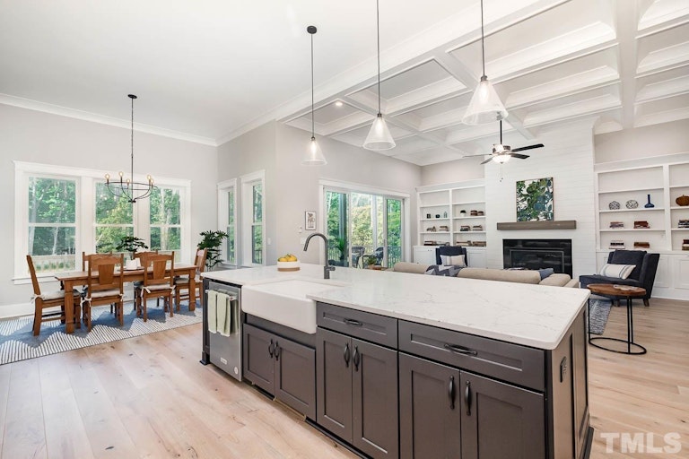 Photo 11 of 33 - 298 Bonterra Way, Chapel Hill, NC 27516