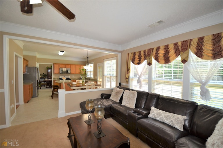 Photo 13 of 55 - 3404 Spindletop Dr NW, Kennesaw, GA 30144