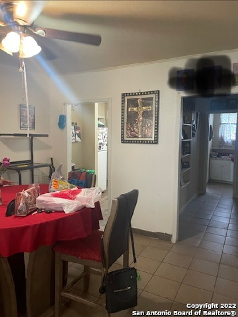 Photo 9 of 17 - 127 Benita St, San Antonio, TX 78210