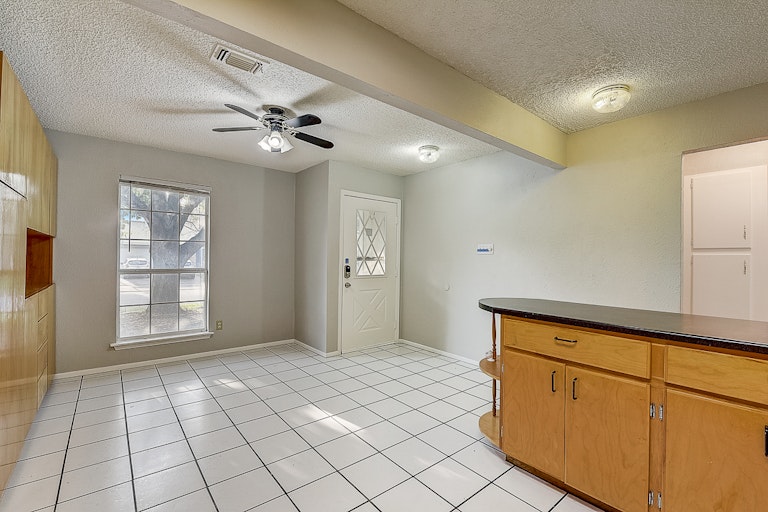 Photo 35 of 42 - 7517 Evergreen Dr, Watauga, TX 76148
