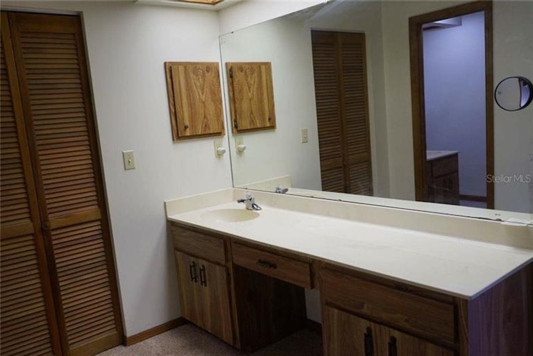 Photo 12 of 19 - 1622 Jewel Dr, Sarasota, FL 34240