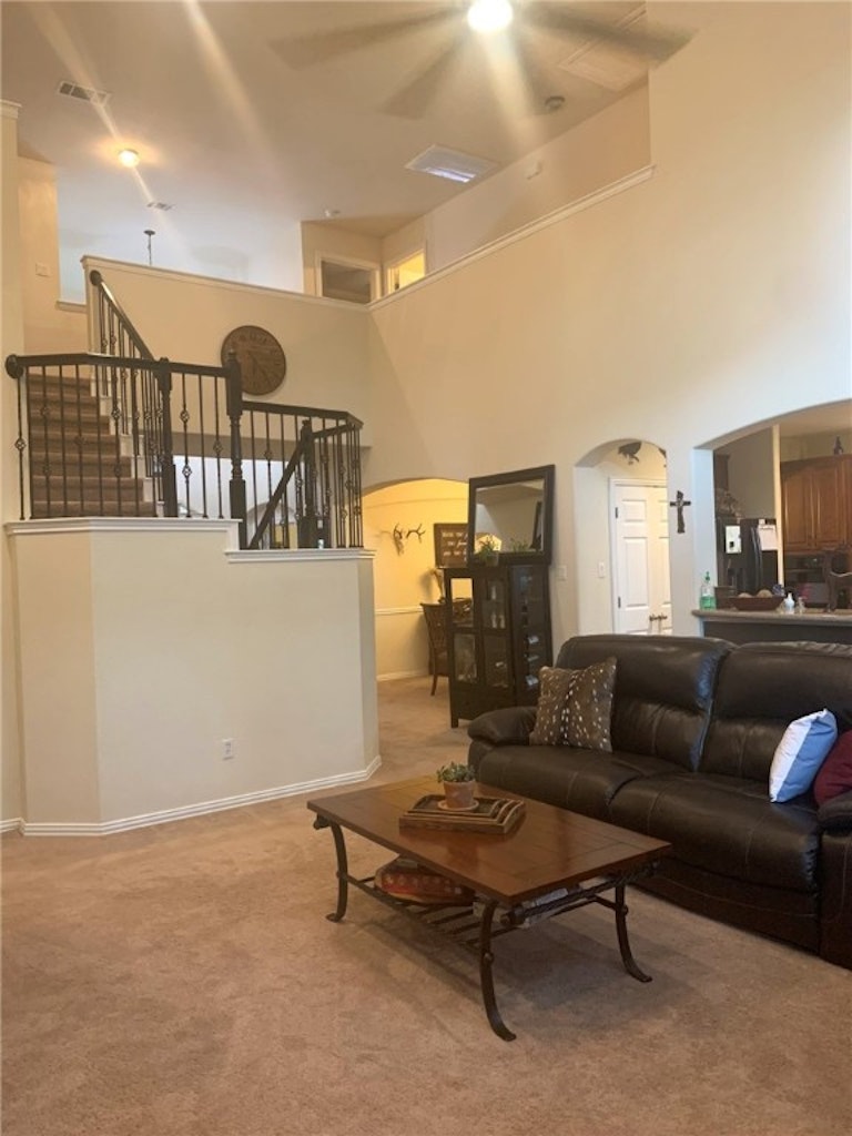 Photo 10 of 34 - 2005 Overland Dr, Leander, TX 78641