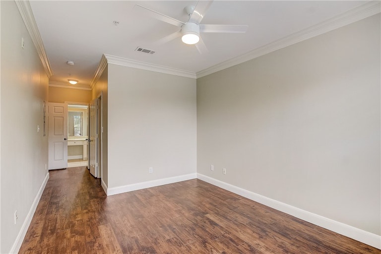 Photo 17 of 26 - 7701 Rialto Blvd #1225, Austin, TX 78735