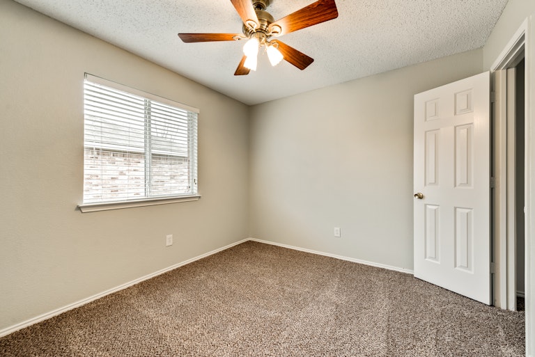 Photo 20 of 27 - 1018 Halifax Ln, Forney, TX 75126