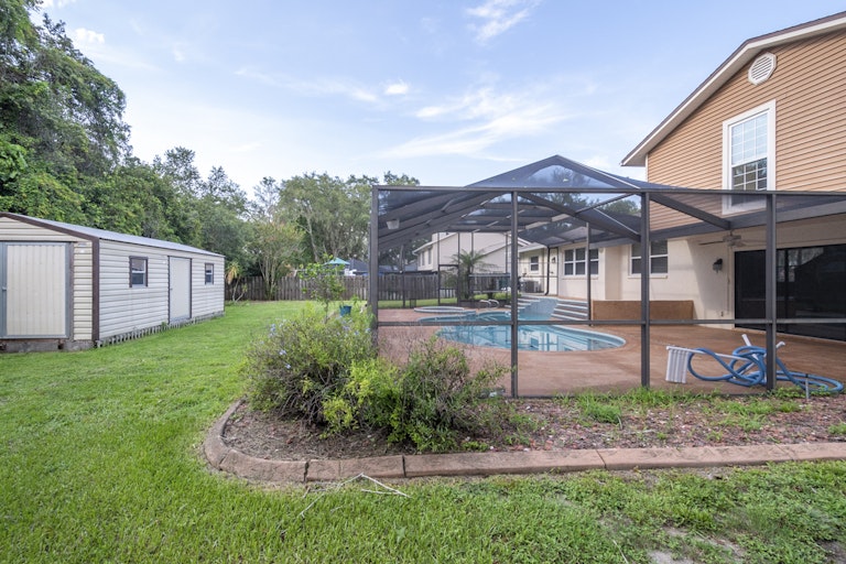 Photo 33 of 37 - 3909 Rosedale Dr, Brandon, FL 33511